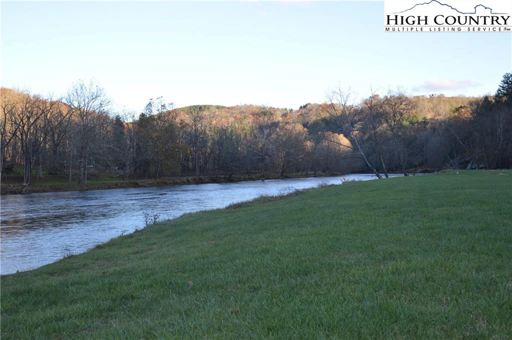 Image number 11 for the current listing
