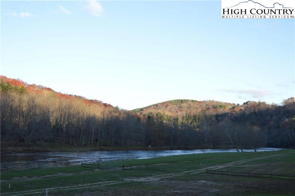 Image number 13 for the current listing