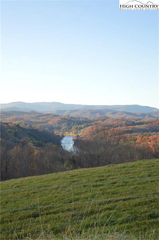 Image number 16 for the current listing
