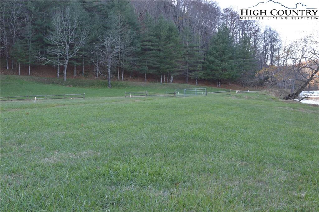 Image number 10 for the current listing
