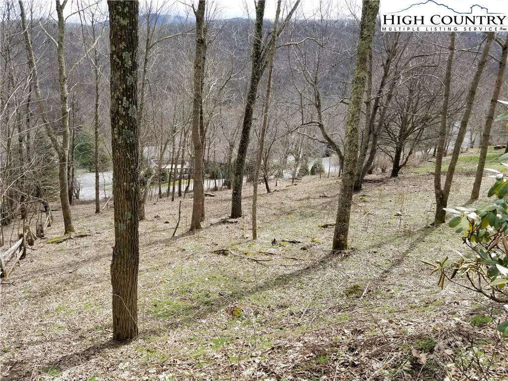 Image number 1 for the current listing