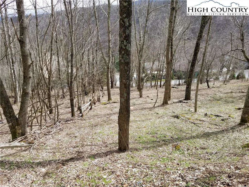 Image number 3 for the current listing