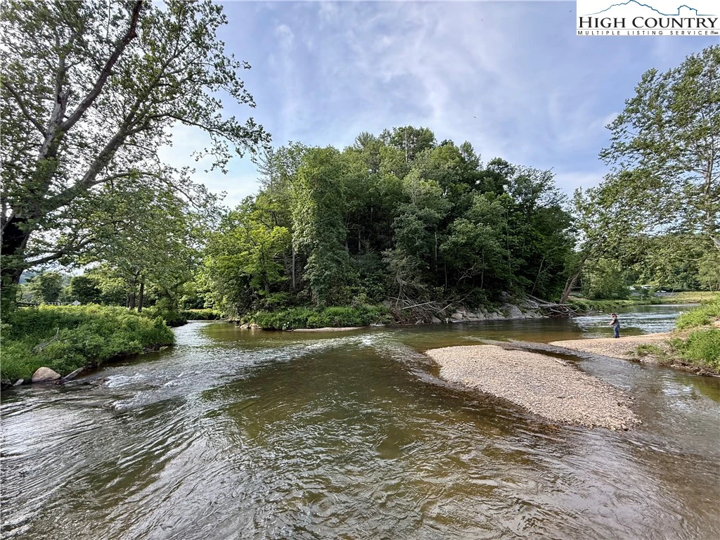 Image number 5 for the current listing