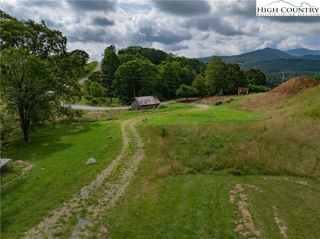 Image number 13 for the current listing