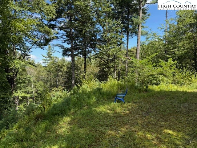 Image number 17 for the current listing