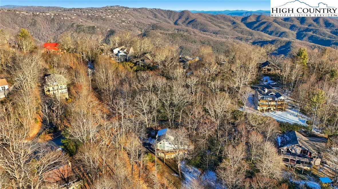 Image number 14 for the current listing