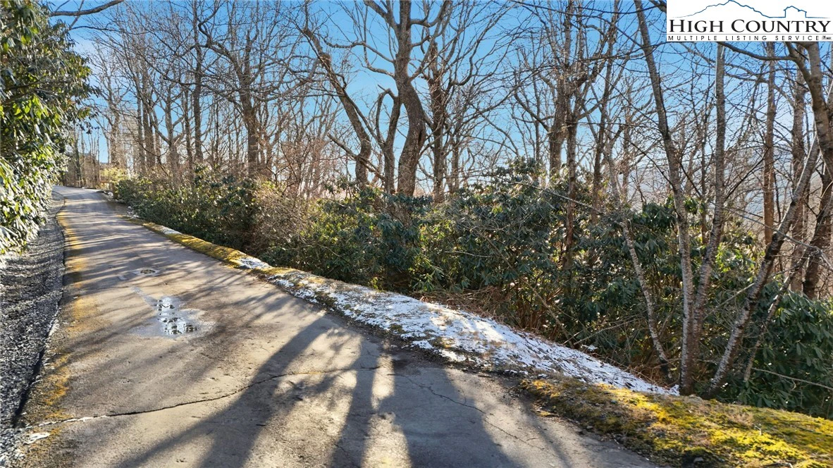 Image number 20 for the current listing
