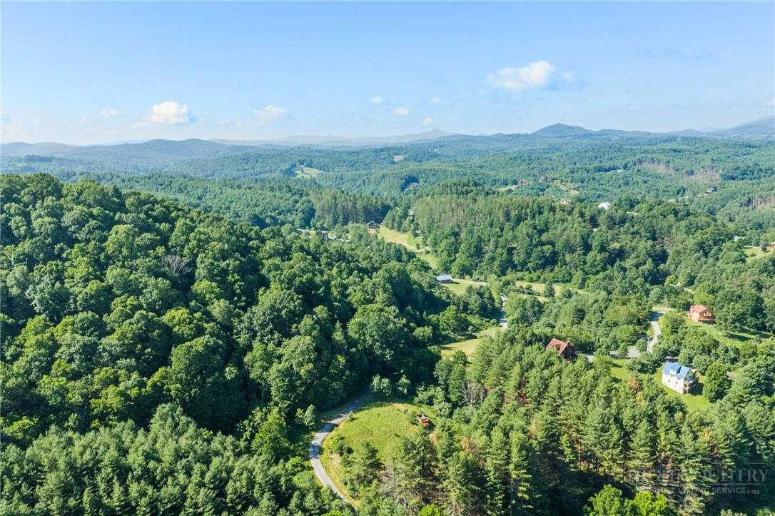 Image number 11 for the current listing