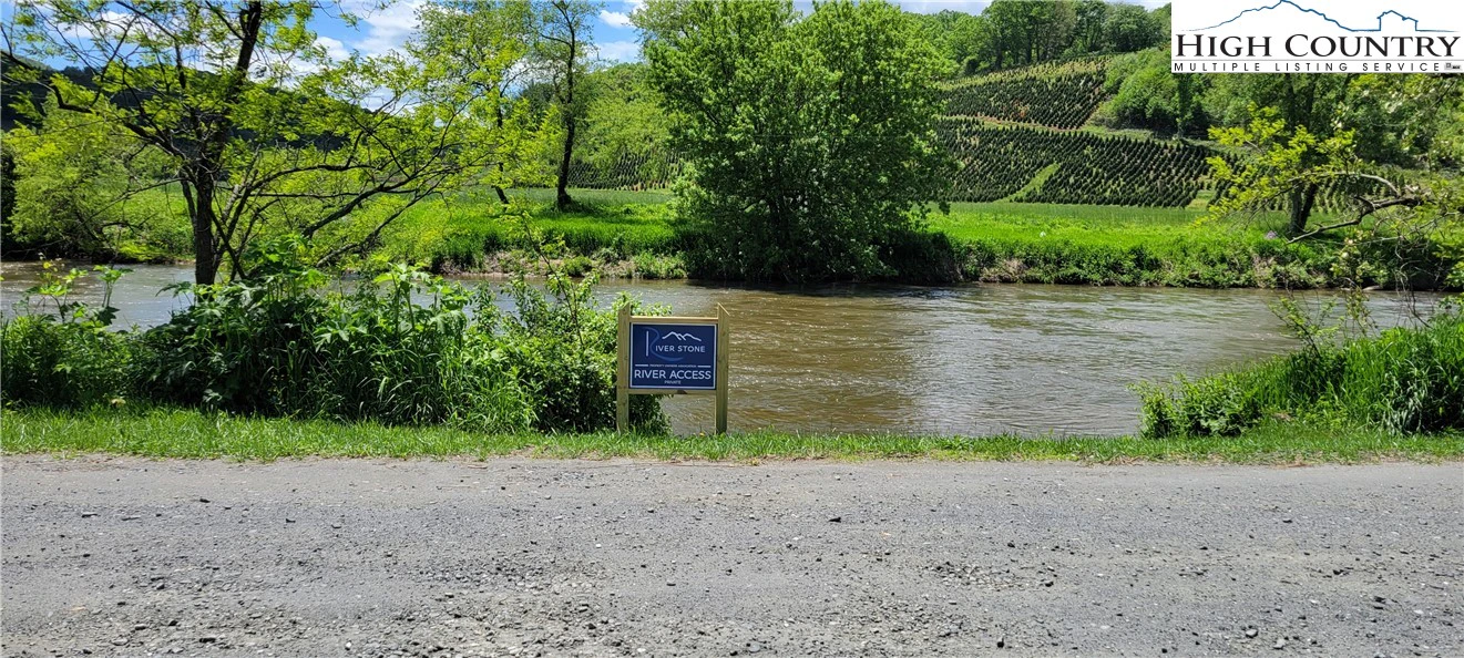 Image number 12 for the current listing