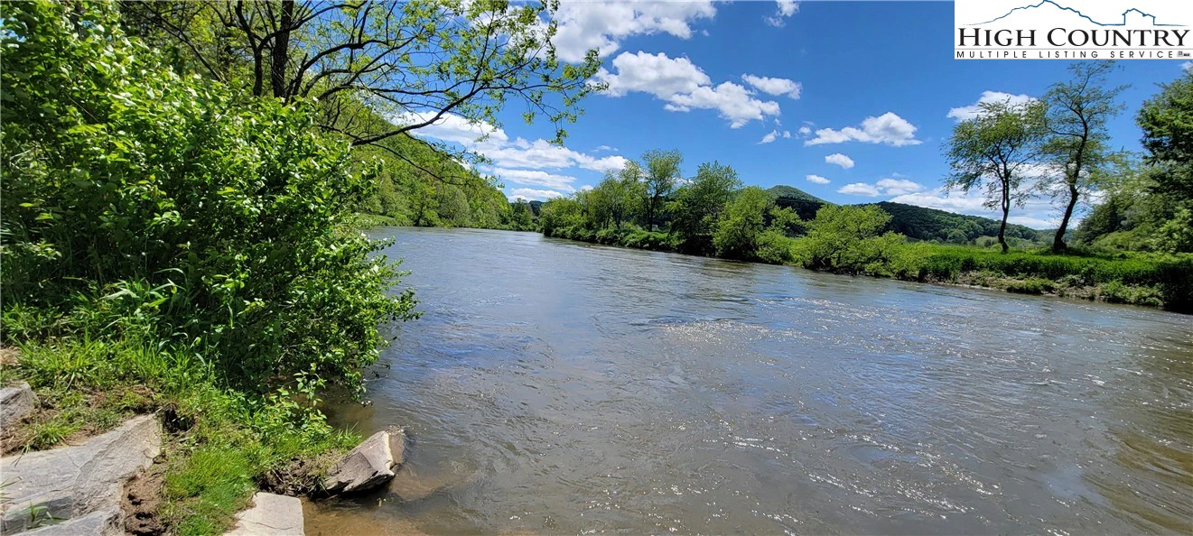 Image number 13 for the current listing