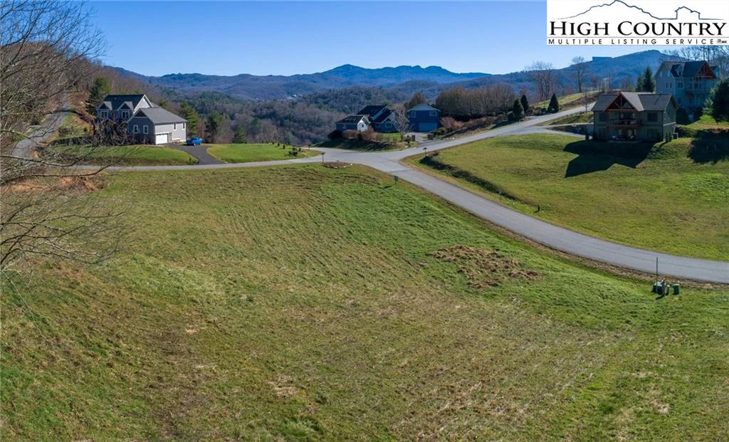 Image number 9 for the current listing
