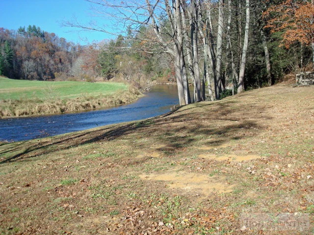 Image number 4 for the current listing