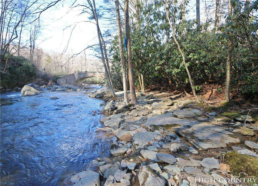 Image number 18 for the current listing