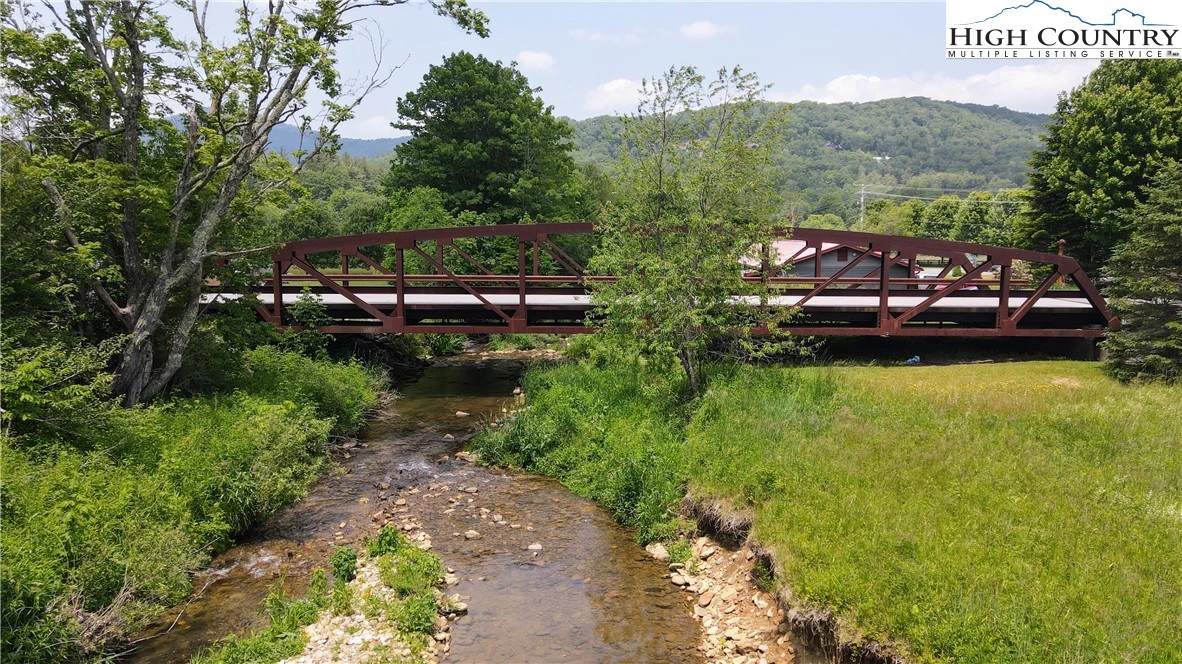 Image number 6 for the current listing