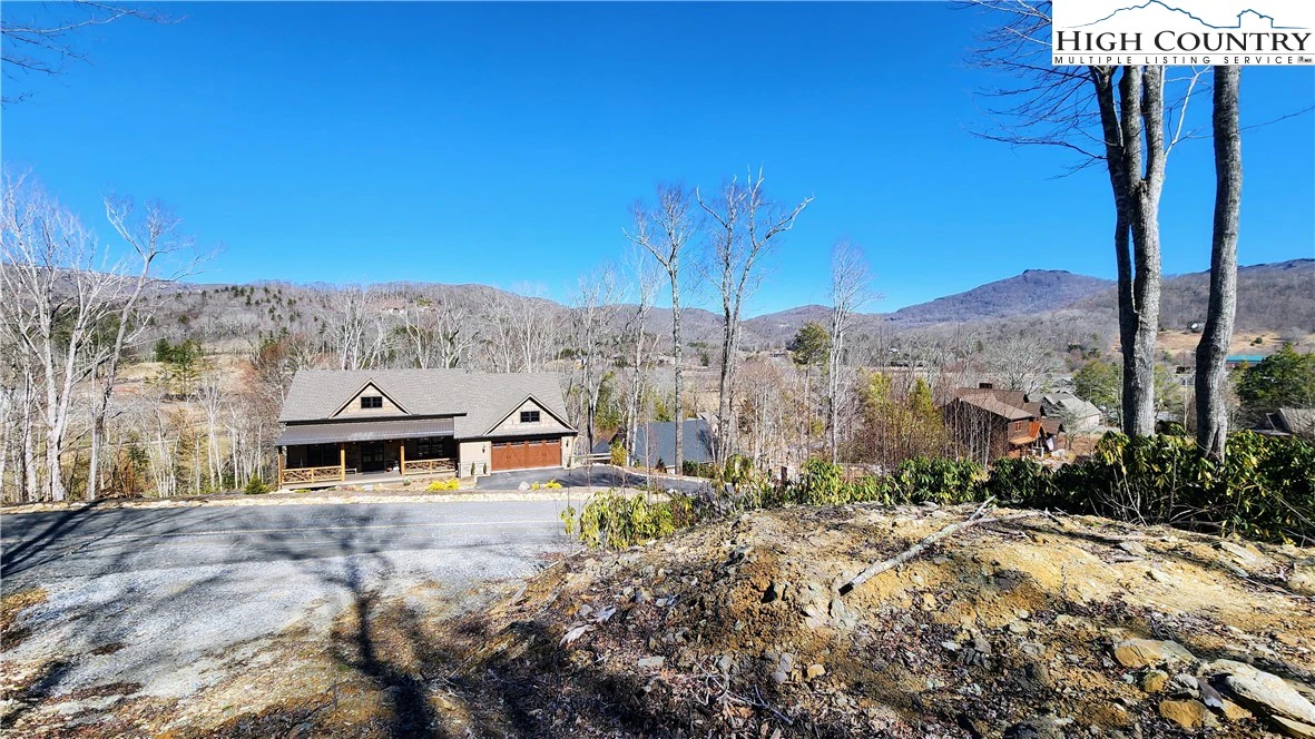 Image number 16 for the current listing