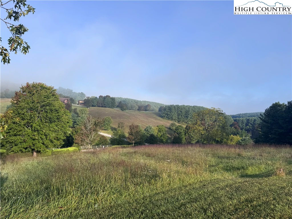 Image number 18 for the current listing
