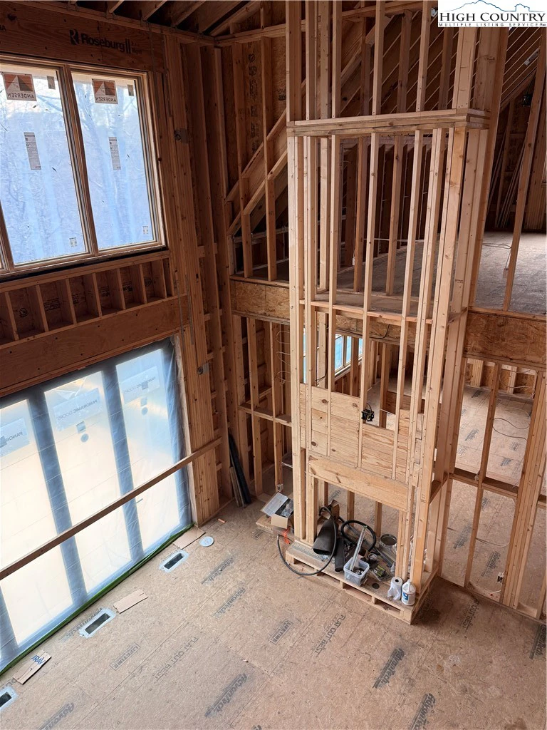 Image number 13 for the current listing