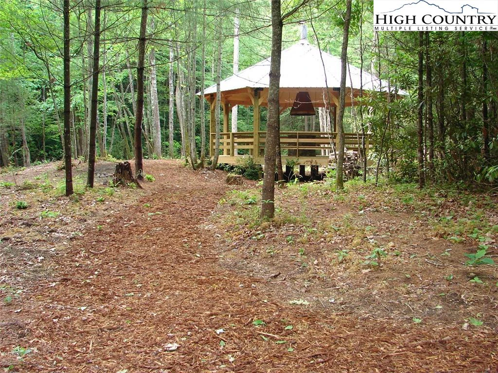 Image number 8 for the current listing