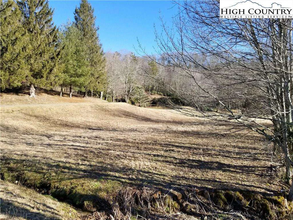 Image number 3 for the current listing