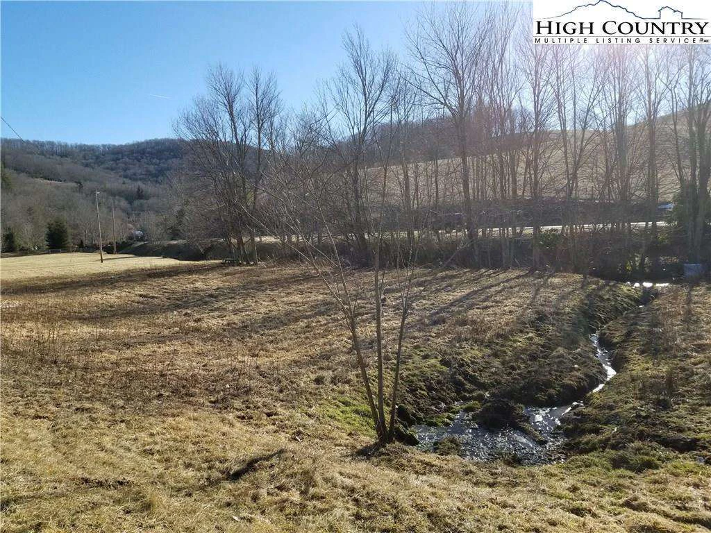 Image number 5 for the current listing