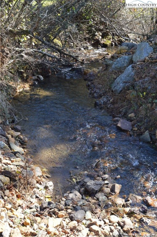 Image number 5 for the current listing