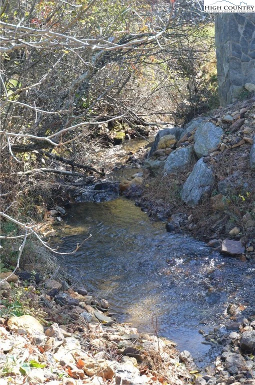Image number 3 for the current listing