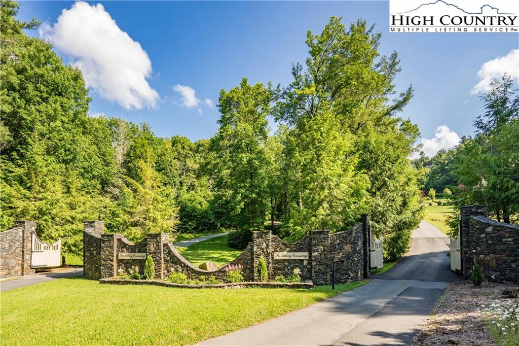 Image number 5 for the current listing