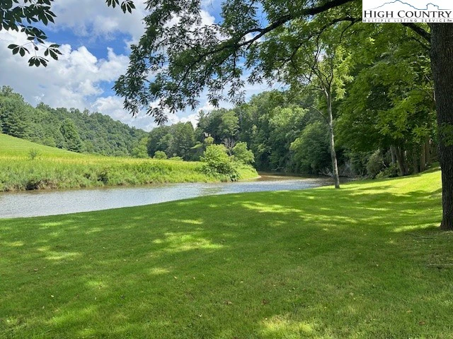Image number 15 for the current listing