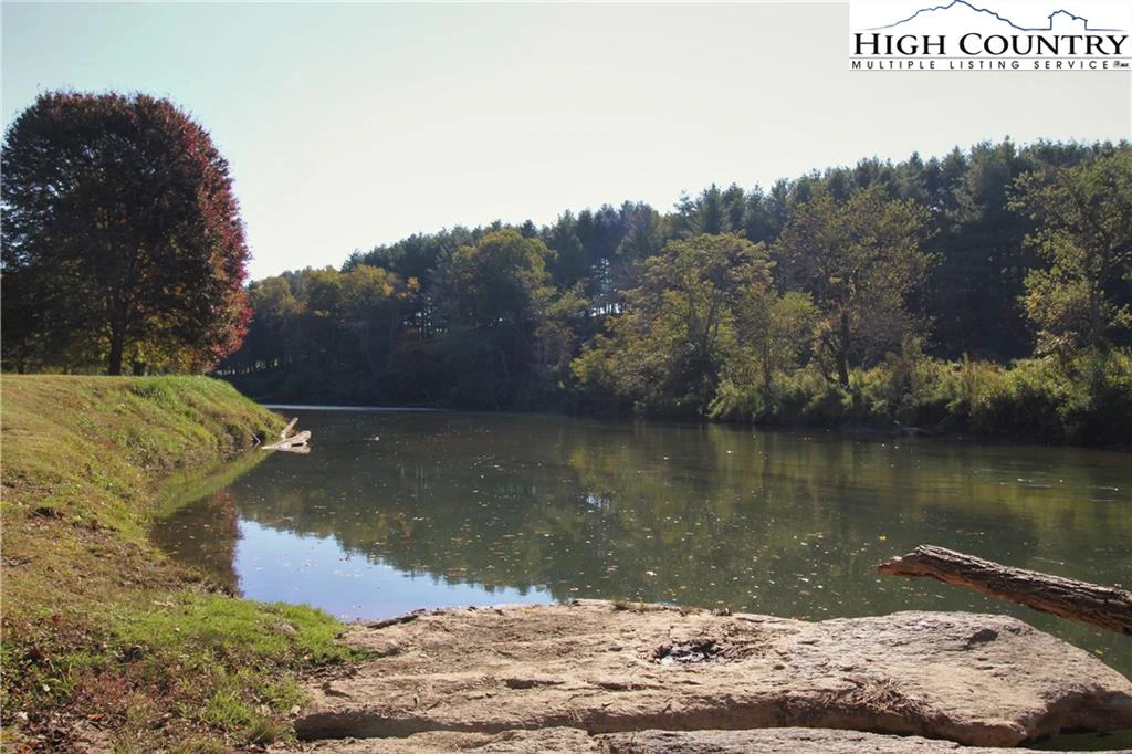 Image number 7 for the current listing