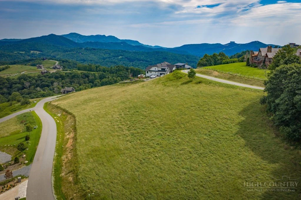 Image number 7 for the current listing