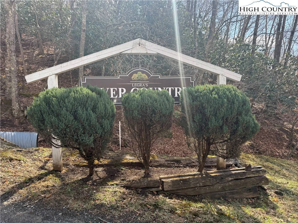 Image number 10 for the current listing