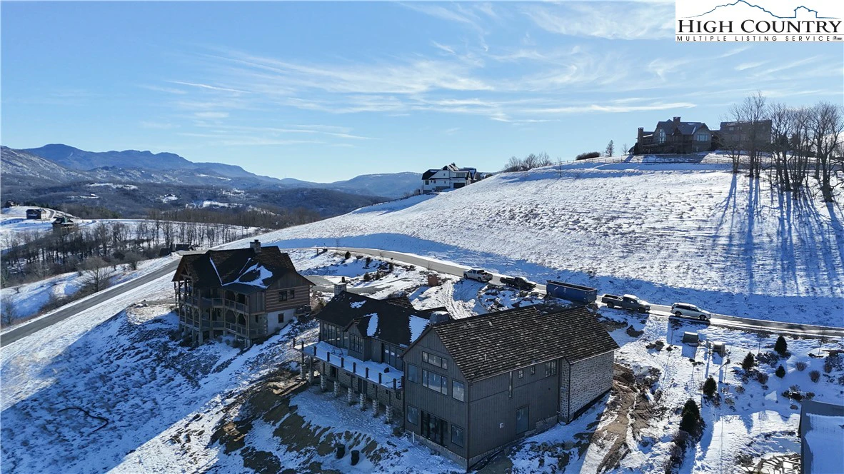 Image number 9 for the current listing