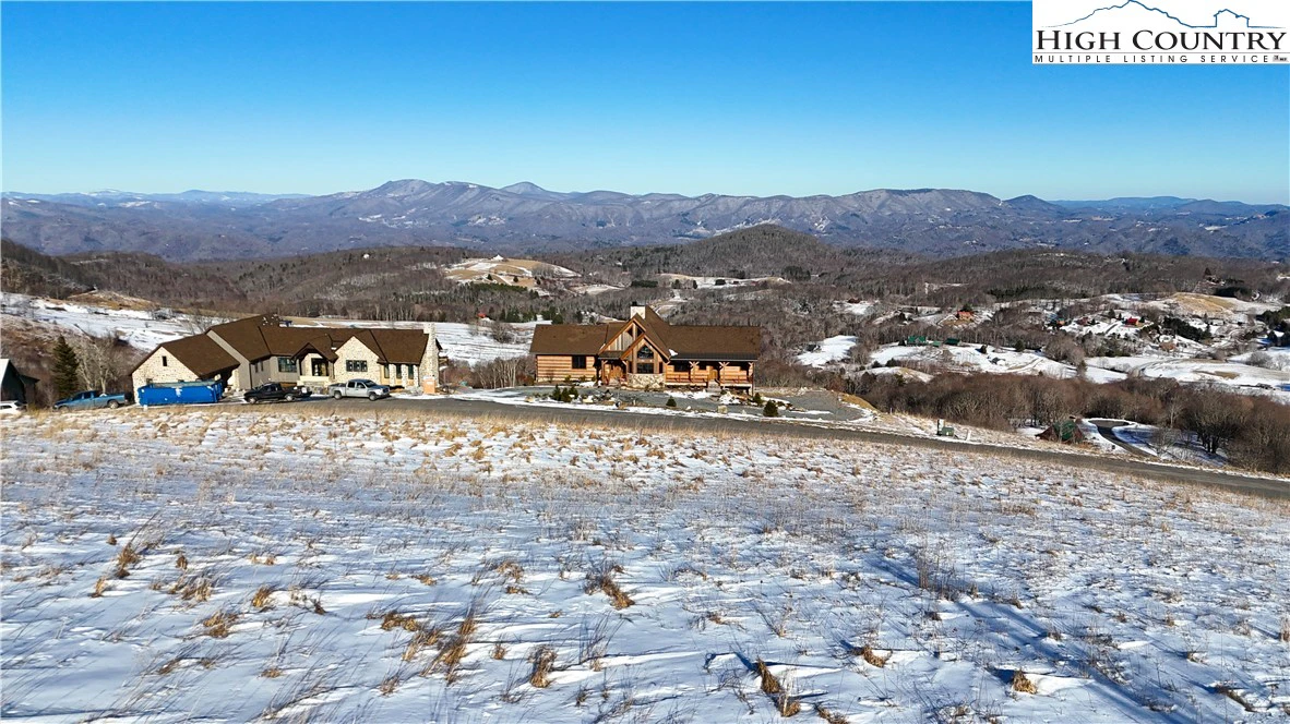Image number 11 for the current listing