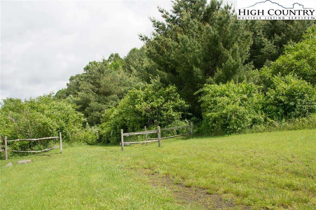 Image number 5 for the current listing