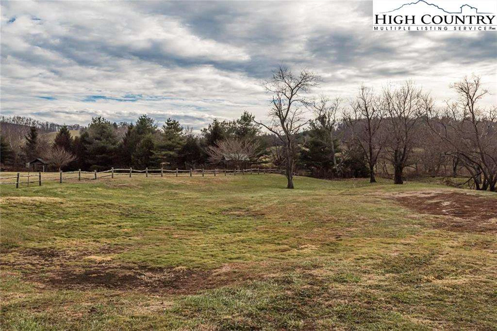 Image number 12 for the current listing