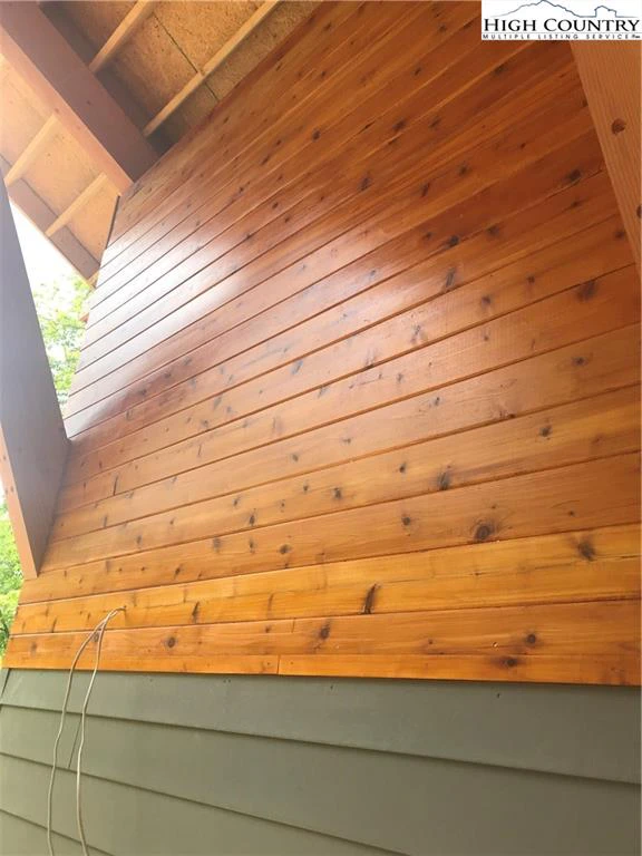Image number 12 for the current listing