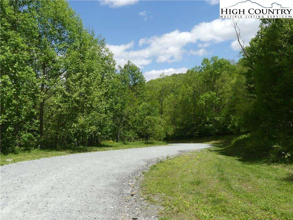 Image number 9 for the current listing