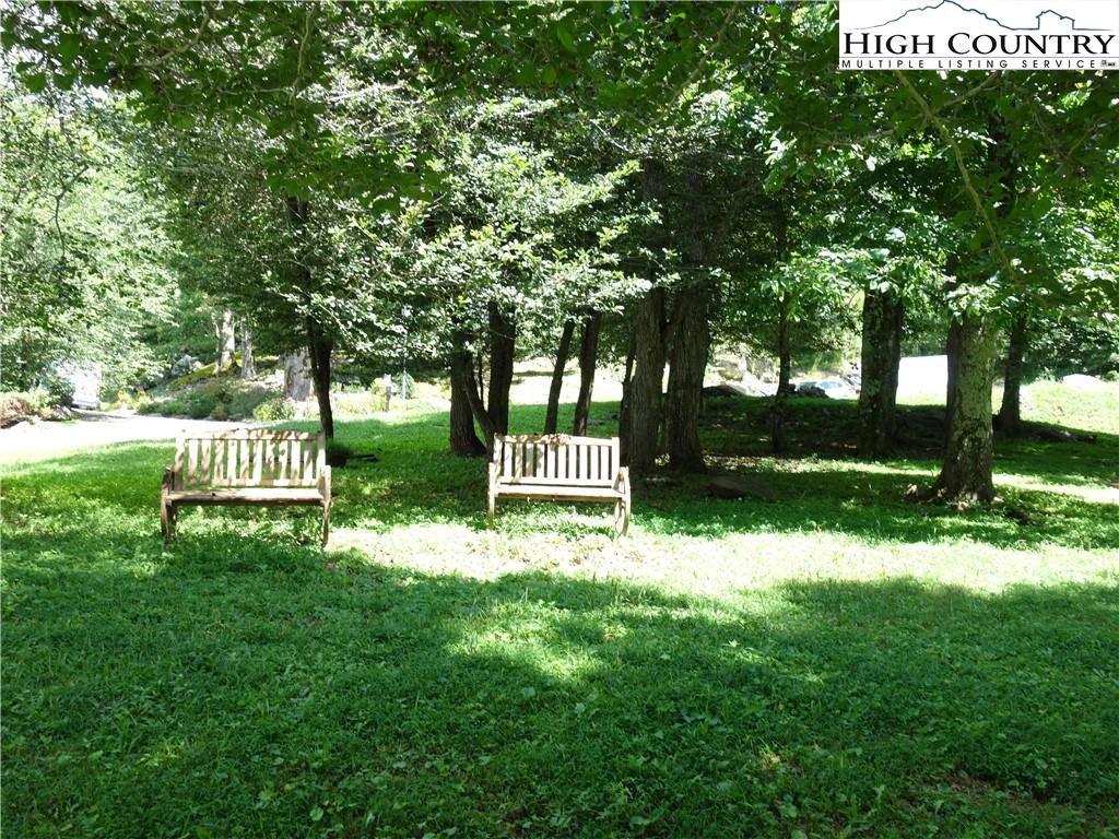 Image number 6 for the current listing