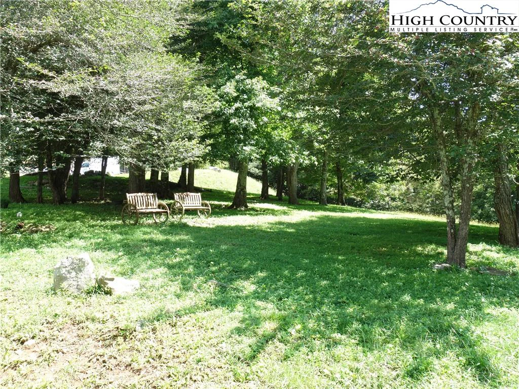 Image number 9 for the current listing