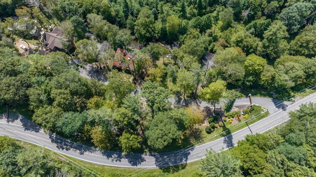 Image number 2 for the current listing