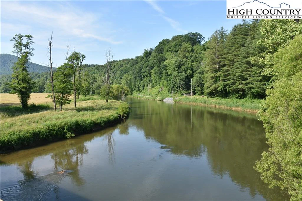 Image number 5 for the current listing