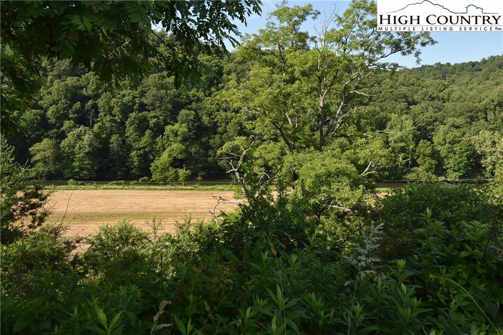Image number 11 for the current listing
