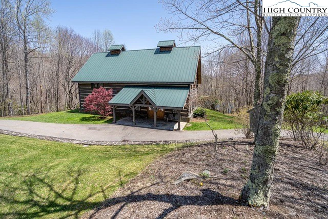 Image number 11 for the current listing