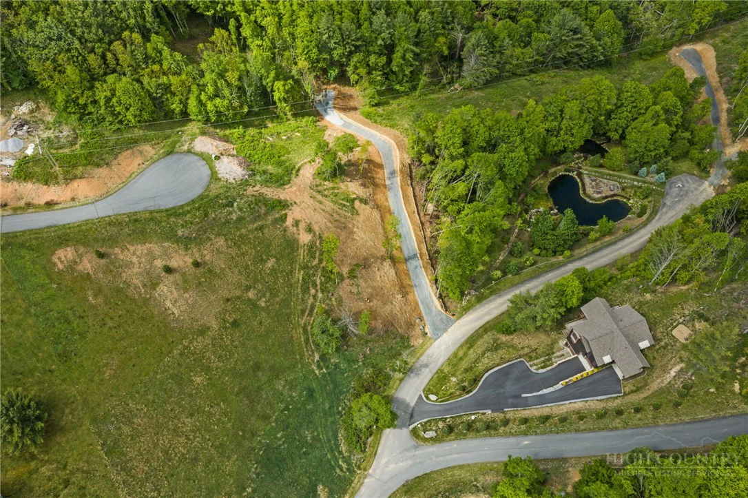 Image number 3 for the current listing