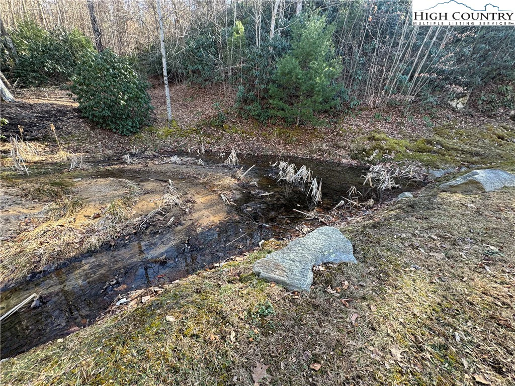 Image number 20 for the current listing