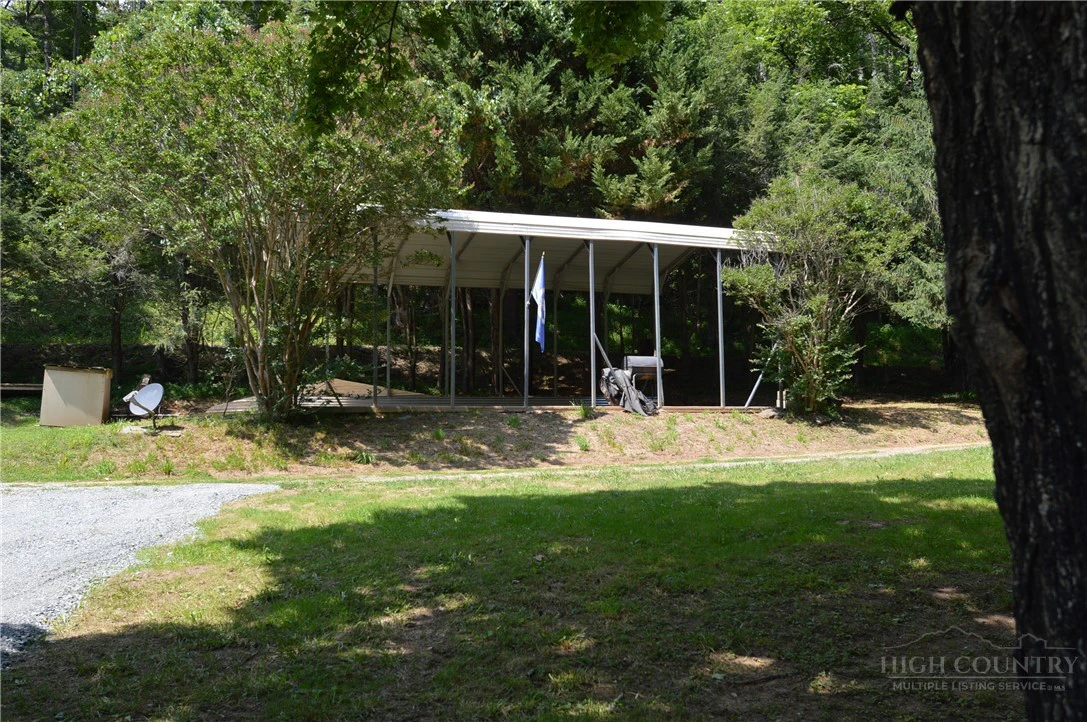 Image number 4 for the current listing