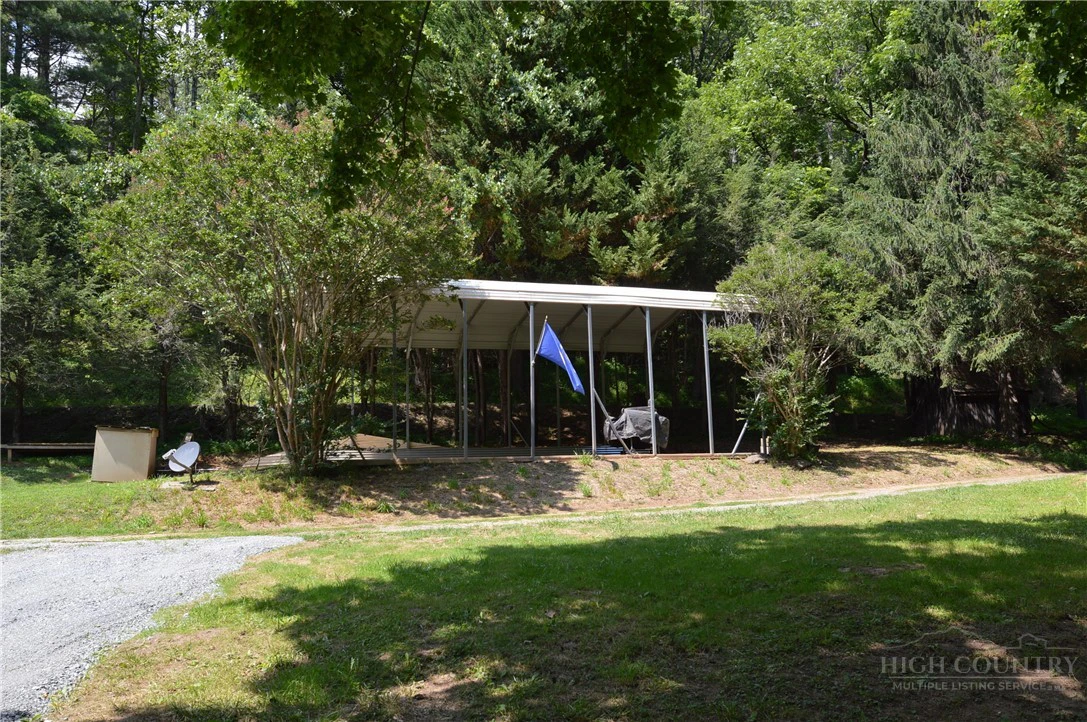 Image number 6 for the current listing