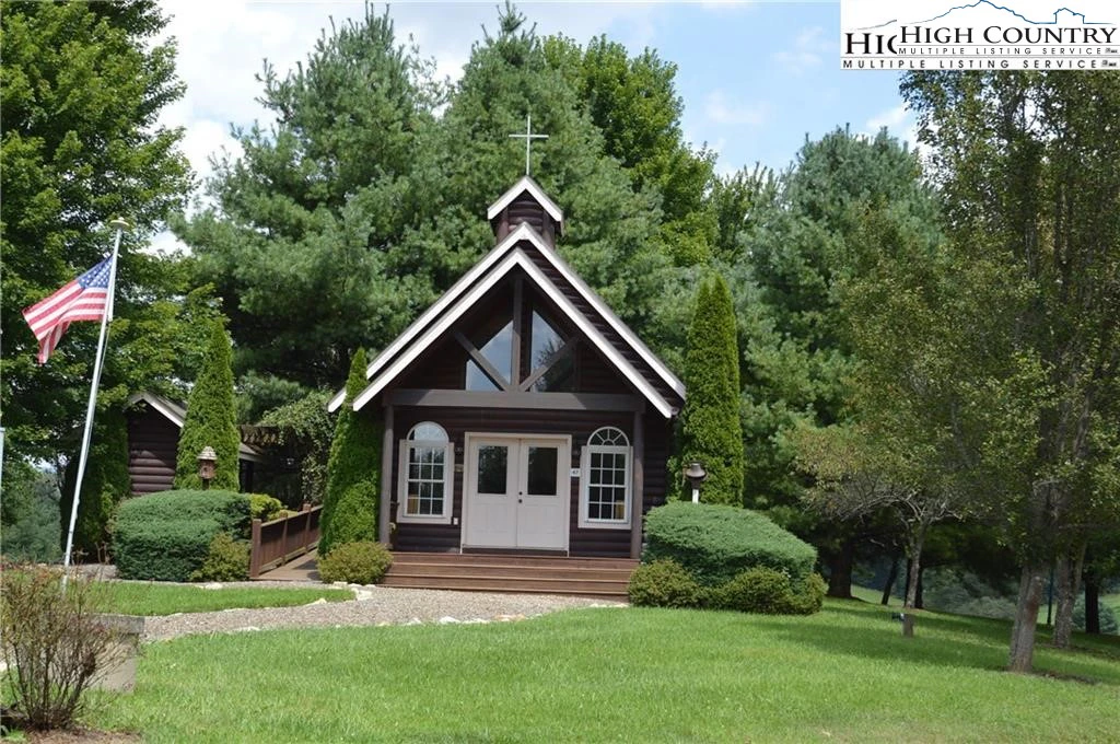 Image number 19 for the current listing