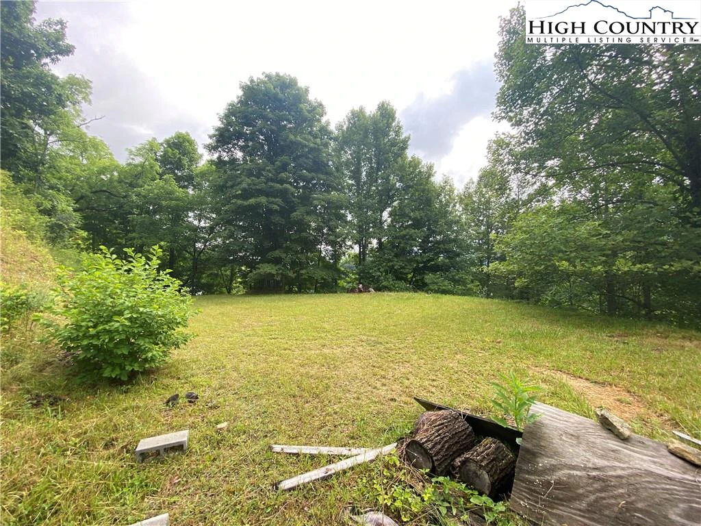 Image number 12 for the current listing