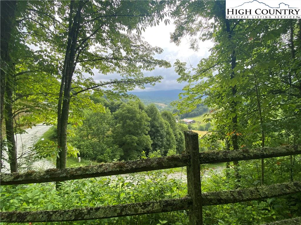 Image number 7 for the current listing